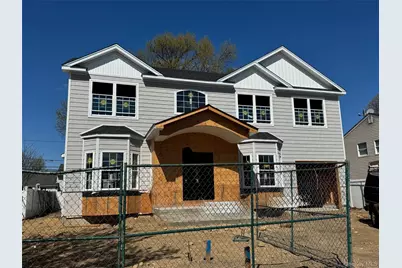 24 Patricia Lane, Syosset, NY 11791 - Photo 2