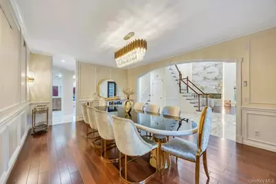 2 Old Bridge Court, Melville, NY 11747 - Photo 10