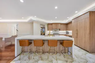 2 Old Bridge Ct, Melville, NY 11747 - Photo 16