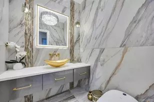 2 Old Bridge Ct, Melville, NY 11747 - Photo 32