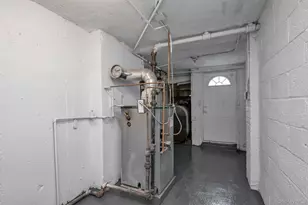 1276 Edison Ave, Bronx, NY 10461 - Photo 14