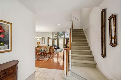 652 Balfour Place, Melville, NY 11747 - Photo 4