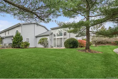 652 Balfour Place, Melville, NY 11747 - Photo 20