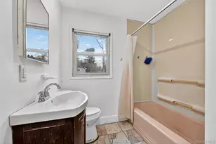 106 E Eckerson Rd, Spring Valley, NY 10977 - Photo 14