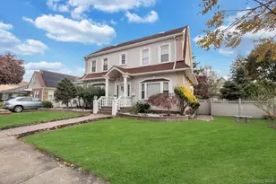 810 Wallace Ave, Baldwin, NY 11510 - Photo 4