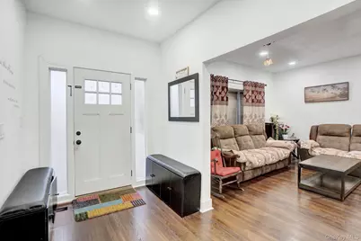 810 Wallace Avenue, Baldwin, NY 11510 - Photo 6