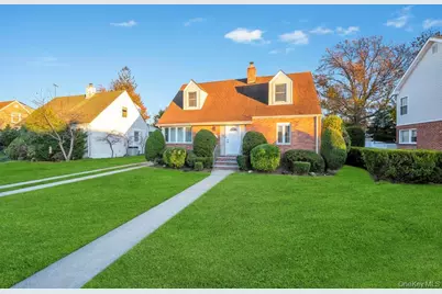 34 Alstead Road, Valley Stream, NY 11580 - Photo 36