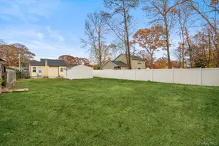 42 Mayfield Dr, Mastic Beach, NY 11951 - Photo 18