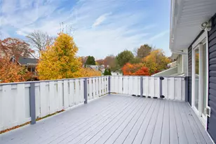 26 Norwich St, Huntington Station, NY 11746 - Photo 8