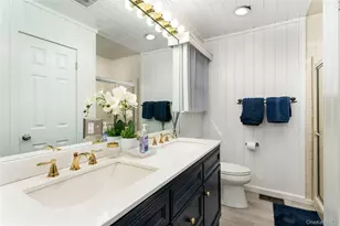 5 Bay Woods Dr, Hampton Bays, NY 11946 - Photo 14