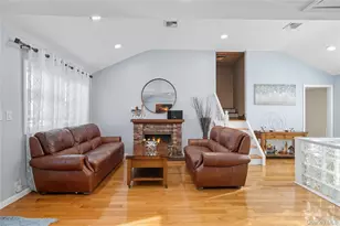 131 S 5th St, Bethpage, NY 11714 - Photo 4