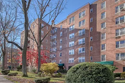 27-10 Parsons Boulevard #6H, Flushing, NY 11354 - Photo 18
