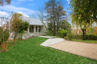 40 W View Drive, Upper Brookville, NY 11771 - Photo 2