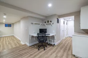 452 Westminster Rd, Rockville Centre, NY 11570 - Photo 24