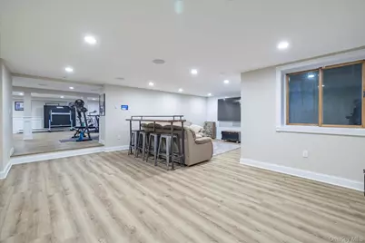 452 Westminster Road, Rockville Centre, NY 11570 - Photo 26