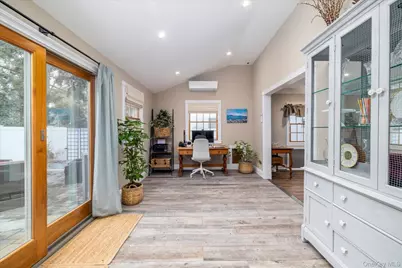 452 Westminster Road, Rockville Centre, NY 11570 - Photo 12