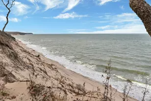 150 Landing Ln, Calverton, NY 11933 - Photo 44