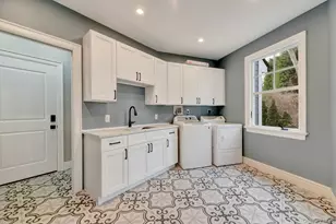 150 Landing Ln, Calverton, NY 11933 - Photo 34