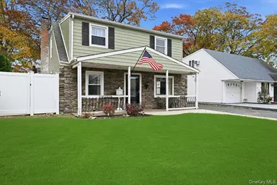 233 S Alleghany Avenue, Lindenhurst, NY 11757 - Photo 1