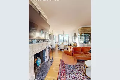 400 E 70th Street #3501, New York, NY 10021 - Photo 14