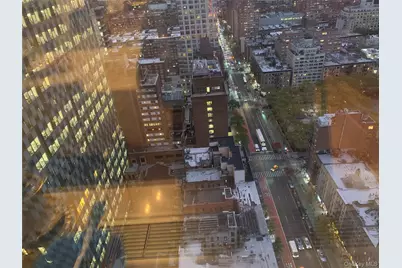 400 E 70th Street #3501, New York, NY 10021 - Photo 18