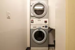 400 E 70th St, New York, NY 10021 - Photo 24