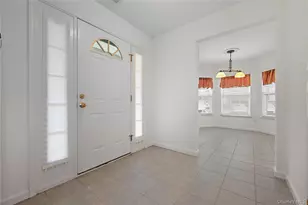 12 Merrimack Rd, Hauppauge, NY 11787 - Photo 4