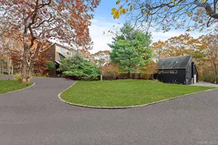 23 Scrimshaw Ln, Amagansett, NY 11930 - Photo 2