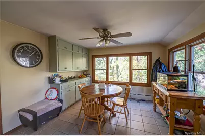 37 Bay Avenue, Huntington, NY 11743 - Photo 10