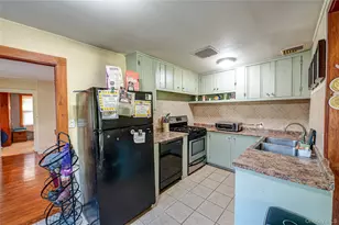 37 Bay Ave, Huntington, NY 11743 - Photo 8