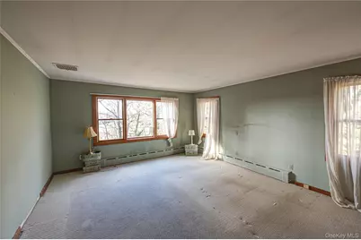 37 Bay Avenue, Huntington, NY 11743 - Photo 12