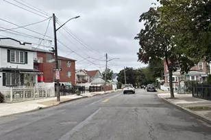 131-11 Kew Gardens Rd, Richmond Hill, NY 11418 - Photo 4