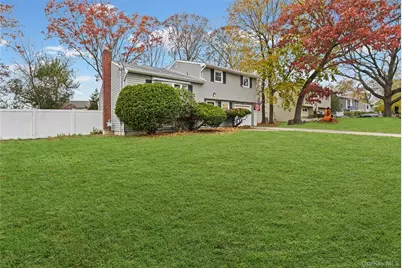 42 Holiday Park Drive, Centereach, NY 11720 - Photo 18