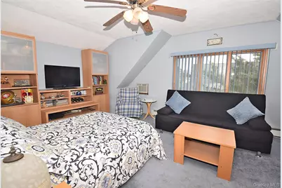 49 Cutter Lane, Levittown, NY 11756 - Photo 20