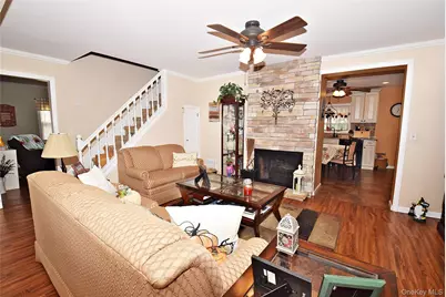 49 Cutter Lane, Levittown, NY 11756 - Photo 8