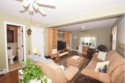 49 Cutter Lane, Levittown, NY 11756 - Photo 14