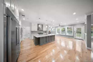 4 Coventry Ct, Wheatley Heights, NY 11798 - Photo 26