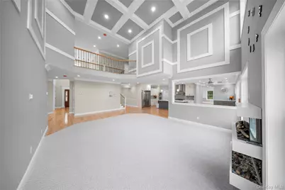 4 Coventry Court, Wheatley Heights, NY 11798 - Photo 12