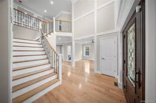 4 Coventry Ct, Wheatley Heights, NY 11798 - Photo 10