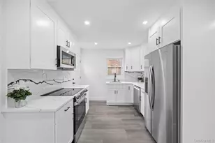 16 Fife Dr, Coram, NY 11727 - Photo 10