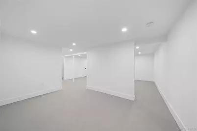 16 Fife Drive, Coram, NY 11727 - Photo 32