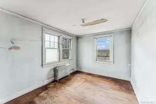 190 Lincoln Ave, Mineola, NY 11501 - Photo 10