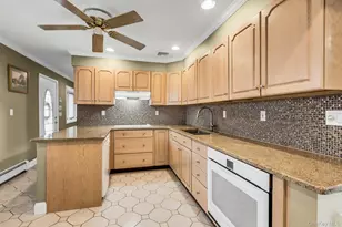 94 Pequot Ln, East Islip, NY 11730 - Photo 8