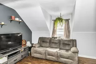 1316 12th St, West Babylon, NY 11704 - Photo 16