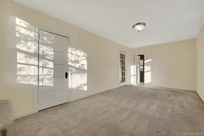 161 Washington Avenue, Pleasantville, NY 10570 - Photo 16