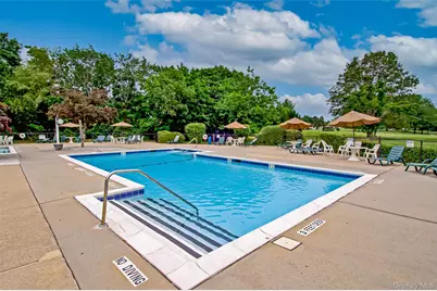 705 Cabot Court W, Saint James, NY 11780 - Photo 30