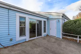 705 Cabot Ct W, Saint James, NY 11780 - Photo 20