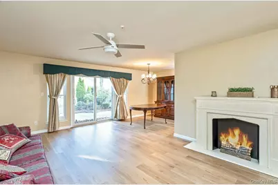 705 Cabot Court W, Saint James, NY 11780 - Photo 6