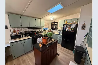 125 King George Drive, New Windsor, NY 12553 - Photo 18