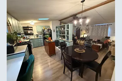 125 King George Drive, New Windsor, NY 12553 - Photo 14